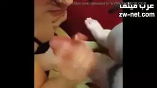 نيك بنت بيضاء خلفي فاتنه