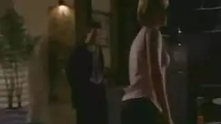 أقلب في معارض الصور الإيروتيكية