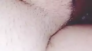 المساعدة المشعرة تبتلع سائل نائب الرئيس المنوي