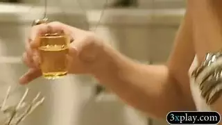 عاهرات صغيرات سيئات تخضع لعقاب شرجي