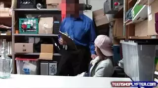 حمولة وجهية ضخمة لوجهها اللطيف