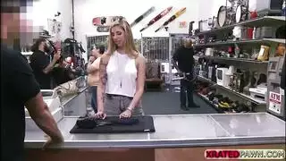 فتيات يمارسن الجنس مع امهم