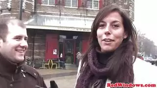 جنس مثلي عاري في حمام عام قذر