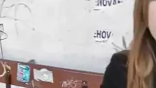 ‫علاقة جنسية جماعية في الغابة مقابل المال مع نجمات أفلام إباحية مراهقات‬