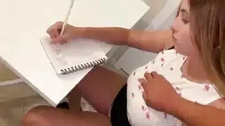 رجل محروم قضيبه من الافتيات