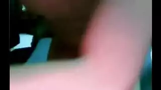شابة وأنيقة: مشهد جولي في الجنس الفموي العميق إكس إكس إكس