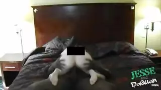 انتهى ذو القضيب الأسود الكبير لكنه لا يزال يتوق لزملاء المكتب العاهرين