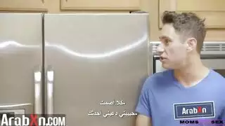 تعليم جنسي صريح من امرأة خبيرة: الجنس الفموي والضخ المهبلي