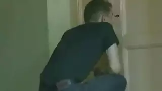تلميذة مشاغبة تمص وتبلع السائل المنوي