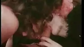 مسرح يتلمس طريقه غابة
