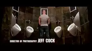 أخ يمارس الجنس بقوة مع أخته بعمق