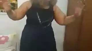 حركة جنسية ثلاثية مغطاة بالحلوى