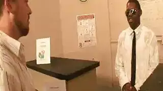 ترجمة بعمق حلق مع فحل نيجيري قوي