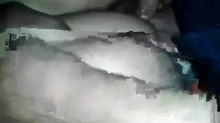 عاهرات صينيات يعرضن أعضائهن الحميمة