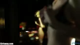 حراك سحاقي مثير – تلعيق مزدوج لفرجها الرطب