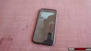 تريد أن تظهر لك أسرارها الفموية الإباحية الصريحة