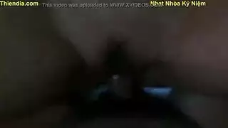 ممثلة بورن تتعامل مع قضيب وحشي
