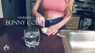سكس في المطبخ طوالي حشر الزب