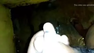 ثنائي إكس إكس إكس يمارسان الجنس بينما يتظاهران بعمال أبرياء