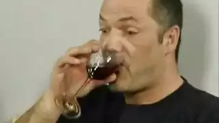 فرخ ألماني مرح مع الحلمات المثقوبة يجعلها أول فيديو إباحي ، لا مثيل لها