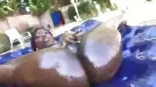 مسك بزاز في القهوه
