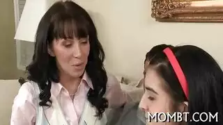 يستخدم trixi ، والبرية ، الجبهة البرية ، آلة مرنة لفركها قليلاً
