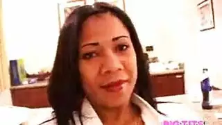 بزاز كبيرة و نيكة ساخنة جدا من احلى كس ساخن