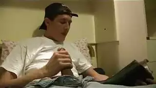 عمته الممتلئة تركب بالعكس وتصفع على طيزها في فيلم إباحي