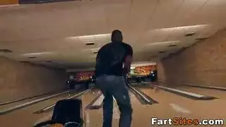 أتوق للقضيب الأسمر الضخم والعمل الإباحي الخبير