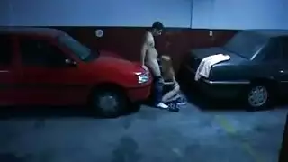 شريط جنس ساخن بين أخ وأخته في موقع مهجور