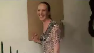 جنس مزدوج مع سمراوات وألعابهن