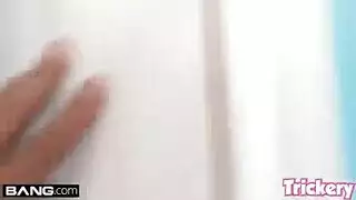 الاخت ذات الطيز الكبير ينيكها ايها