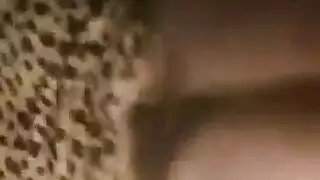 مص ونكاح صريح: إيلاج شرجي ينتهي بانفجار القذف