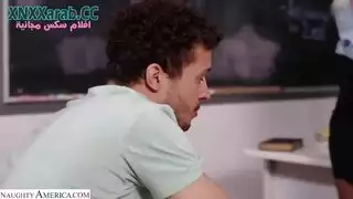 الفحل الممحون والفتاة المثيرة سكس عنيف مترجم