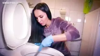 صاحب شقة في نعش فغر هول