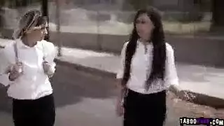 سكس فى مكان مهجور