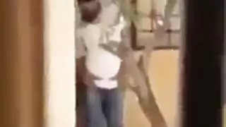 محجبة من مدينة الرحاب تتفرش من صاحبها بالليل قدام بيتها