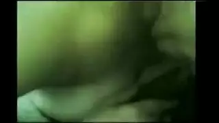 تبلغ ذروتها بقوة من جنس ثلاثي عنيف