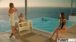حبيبة غير مخلصة تتعرض للضرب من قبل قضيب صديق حبيبها الضخم