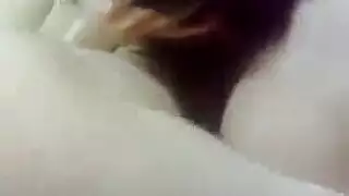 زوجان مثاران: هو يأكل فرجها ثم يعطيها قضيب عميق