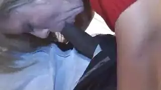 الديك الأسود تعري فندق صغير