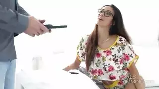 الام تلحس طيز جوزه