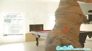ثلاثية لاتينية ساخنة: جنس عنيف وتشارك الإكسسوارات