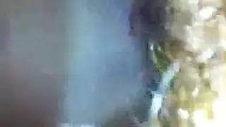 معلم يعلم الطلاب ممارسة الجنس