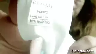 إكس إكس إكس هوس الثدي: امرأة مغرية ممتلئة تضرب ثدييها الضخمين