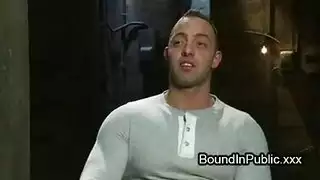 سجين على سجين جنس قاسي بين رفيق الزنزانة