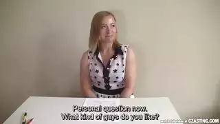 أداة سمينة لامعة: ضربات كلبية مكثفة