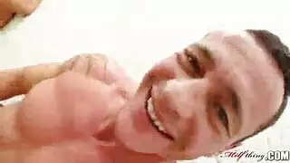 أول مرة لمراهقة في نيك كلبي قاسي