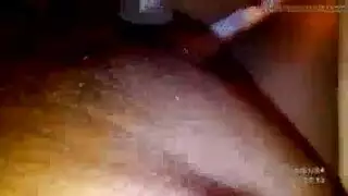  نجمة إباحية تمتطي تمسك وتشد على زبه