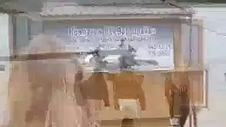 عاهرة مراهقة تركب عضوه القوي حتى يقذف بعمق